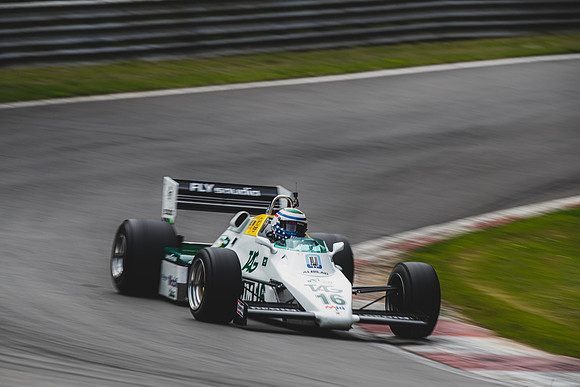 16 Mark Hazell - Williams FW08C