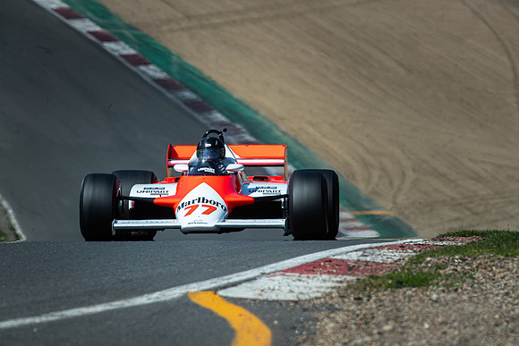 77 Steve Hartley - McLaren MP4/1