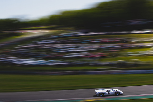 23 Alex Brundle - Lola T70 MK3B